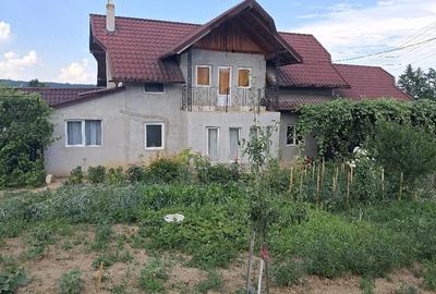Casă cu Teren 1000 Mp în Râșca - 8