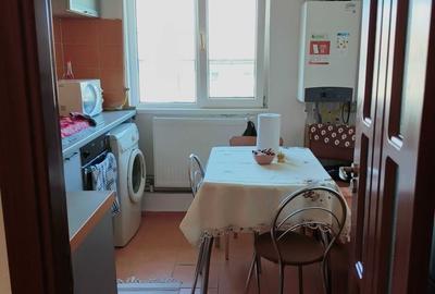 Apartament cu 3 camere decomandat, mobilat în Km 4 - 1