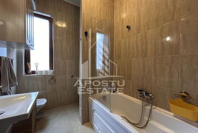 Apartament cu 3 camere decomandat, mobilat în Medicină