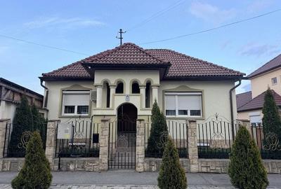 Casă cu Teren 700 Mp în Lazaret - 2