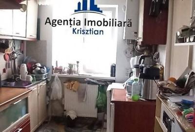 Apartament cu 3 camere decomandat în Micro 15