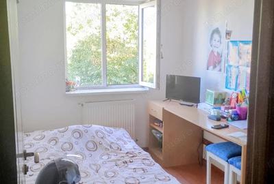 Apartament cu 4 camere decomandat în Tipografilor - 3