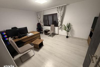 Apartament cu 5 camere în Micro 3 - 9