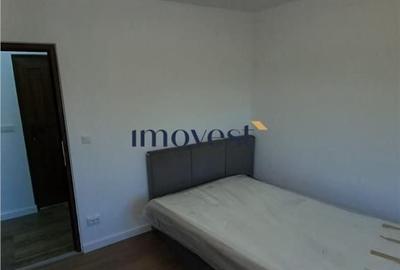 Apartament cu 3 camere în Micro 16