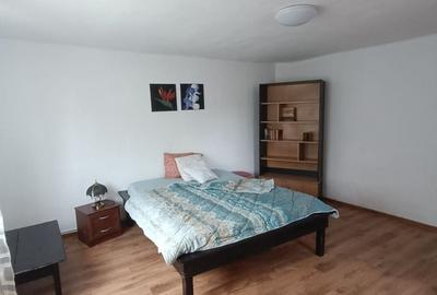 Casă individuală cu 2 camere cu Canalizare în Central - 1