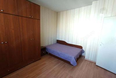 Apartament cu 2 camere decomandat în Tractorul