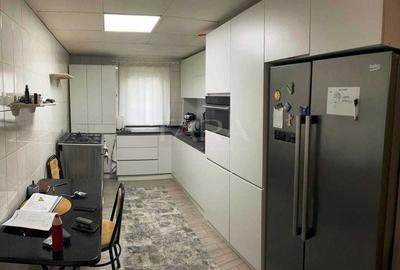 Apartament cu 4 camere semidecomandat, mobilat în Mănăștur