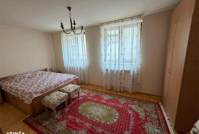 Casă cu 4 camere în Petrești