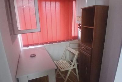 Garsonieră decomandată în Central - 1