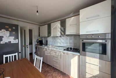Apartament cu 2 camere decomandat în Bucovina