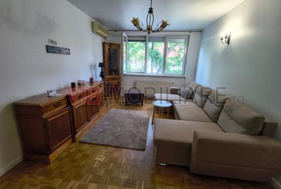 Apartament cu 4 camere decomandat, mobilat în Floreasca