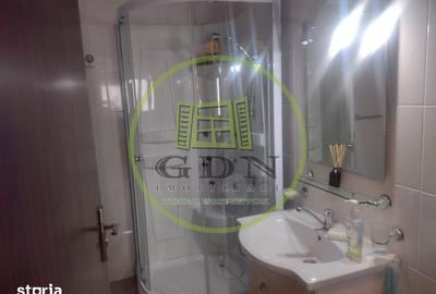 Apartament cu 2 camere decomandat, mobilat în Central