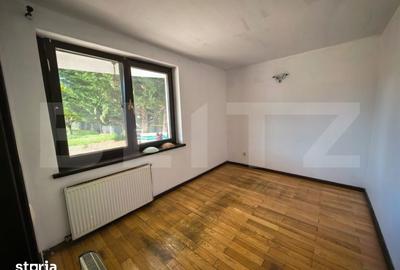 Casă cu 5 camere cu Teren 2250 Mp în Miroslava - 2