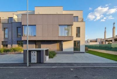Casă cu 5 camere cu Teren 200 Mp în Central