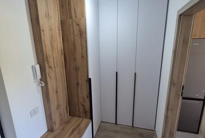 Garsonieră decomandată în Central