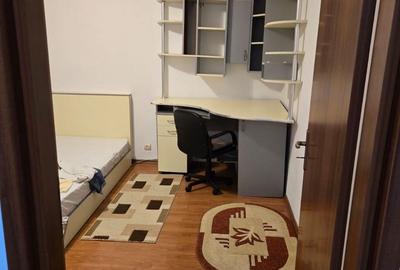 Apartament cu 2 camere decomandat în Exterior Vest