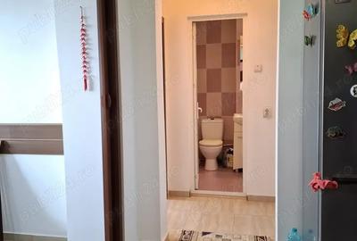 Apartament cu 2 camere decomandat în Micro 5