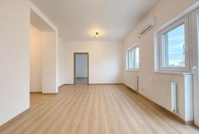 Birou, de 98.610000610352 mp, în Complex Studențesc