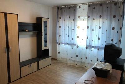 Apartament cu 2 camere decomandat în Podul de Fier - 7