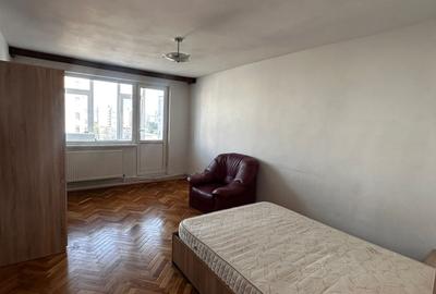 Apartament cu 4 camere semidecomandat, mobilat în Alexandru cel Bun - 2