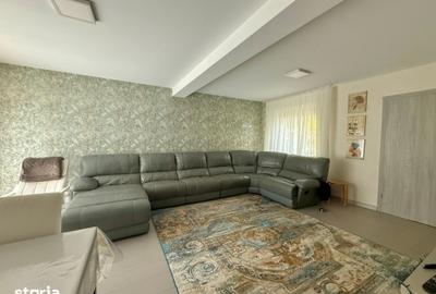 Casă cu 5 camere cu Teren 300 Mp în Central