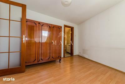 Casă cu 4 camere în Central
