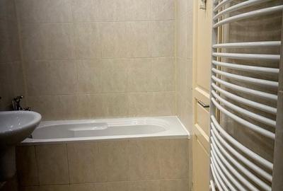 Apartament cu 2 camere decomandat în Dorobanți