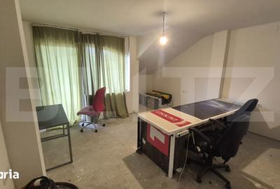 Casă cu 6 camere cu Teren 800 Mp în 14 Mai - 17