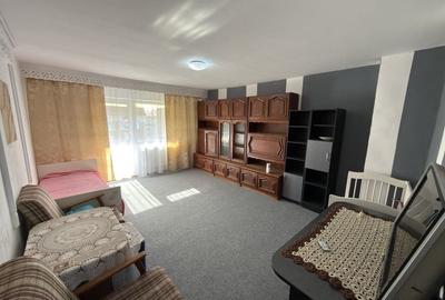 Apartament cu 2 camere decomandat în Carpați 2 - 1