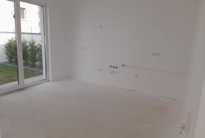 Casă cu 4 camere în Lazaret - 3