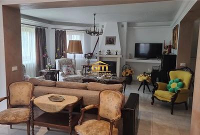 Casă cu Teren 958 Mp în Central