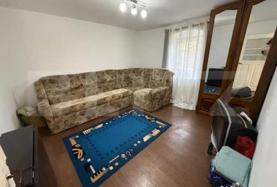 Casă cu 4 camere cu Teren 6000 Mp în Central