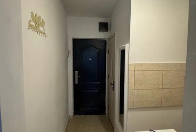 Garsonieră decomandată în Complex Studențesc