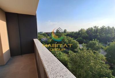 Apartament cu 3 camere semidecomandat în Berceni