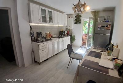 Apartament cu 3 camere decomandat în Mărăști - 1