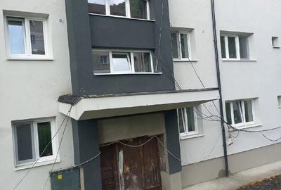 Apartament cu 2 camere nedecomandat în Central