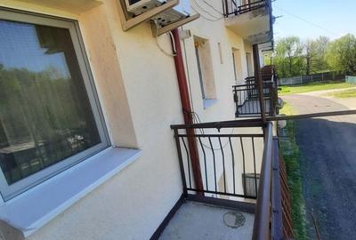 Apartament cu 2 camere decomandat în Micro 15 - 2