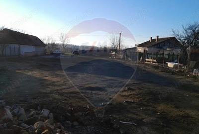 Teren de 857 mp, în Vest - 3