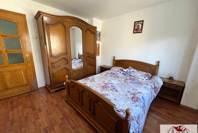 Apartament cu 3 camere decomandat, mobilat în Aiud - 1