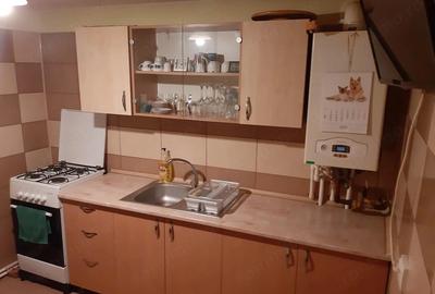 Casă cu 3 camere cu Teren 1000 Mp în Bâcu - 1