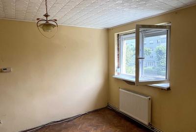 Apartament cu 2 camere nedecomandat în Micro 1