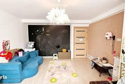 Casă cu 5 camere cu Teren 671 Mp în Est - 2