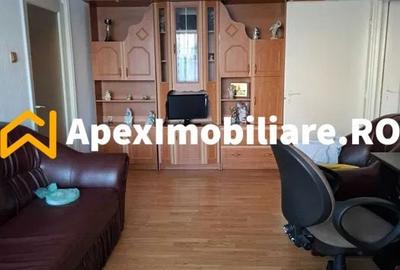 Apartament cu 2 camere decomandat în 1 Mai