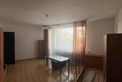 Garsonieră decomandată în Complex Studențesc - 2
