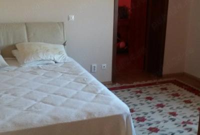 Casă cu 5 camere cu Teren 700 Mp în Frumușani - 8