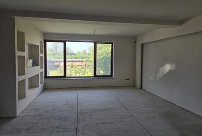 Casă cu 4 camere în Rădăuți