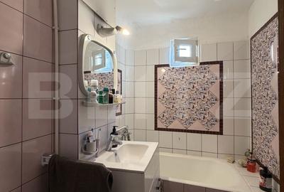 Apartament cu 4 camere decomandat în 1 Mai - 5
