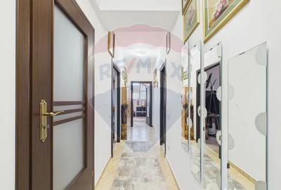 Apartament cu 3 camere decomandat în Doamna Ghica