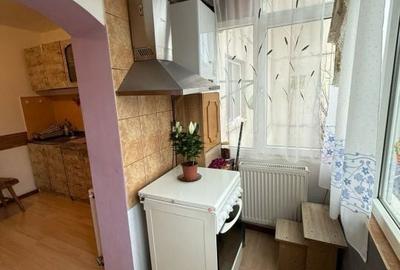 Apartament cu 3 camere decomandat în 1 Mai - 1