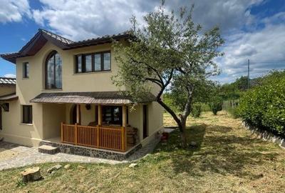 Casă cu 3 camere cu Teren 1100 Mp în Central - 10